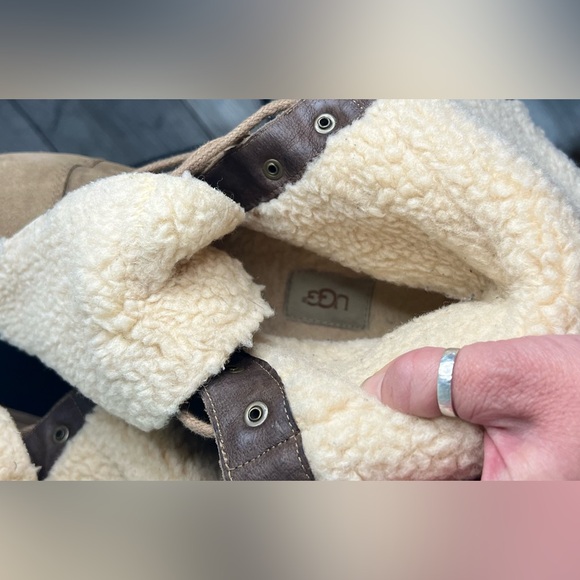 UGG AUS Gradin Lace Up Suede Wool Winter Boots Sheepskin Fur Outdoor Fold Over - Picture 14 of 16